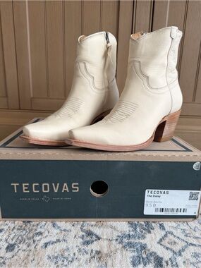 Tecovas Bone Daisy Women's Western Ankle Boots